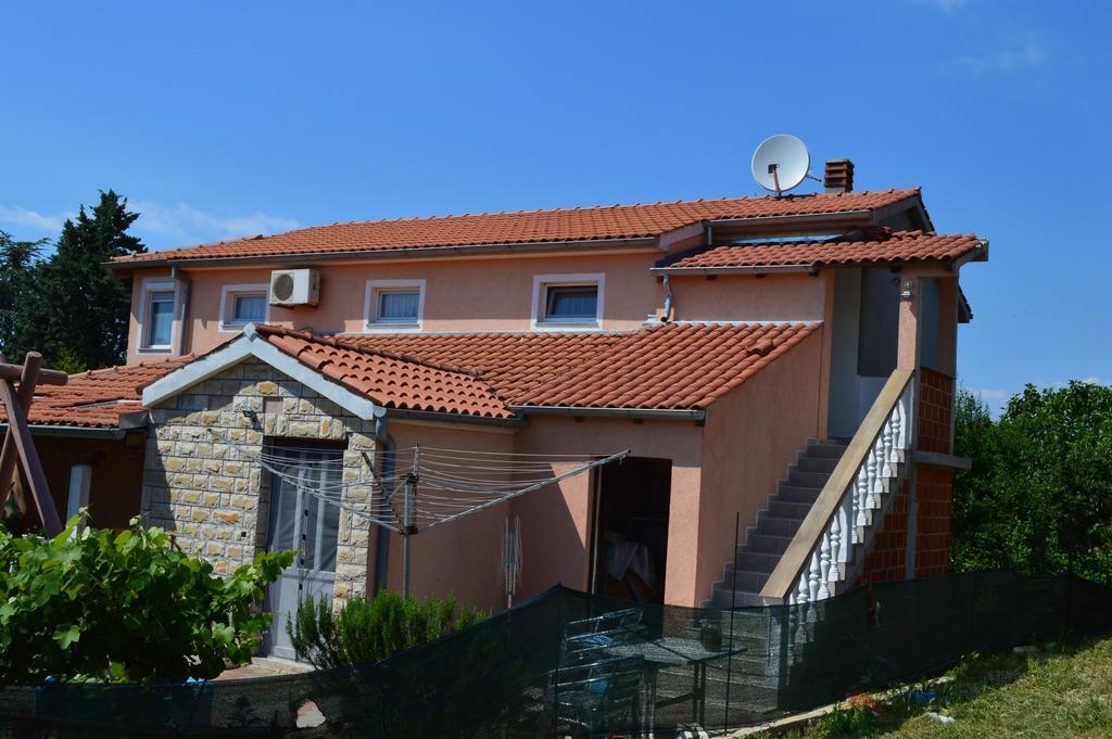 Apartment Ruzica Pula Exterior photo